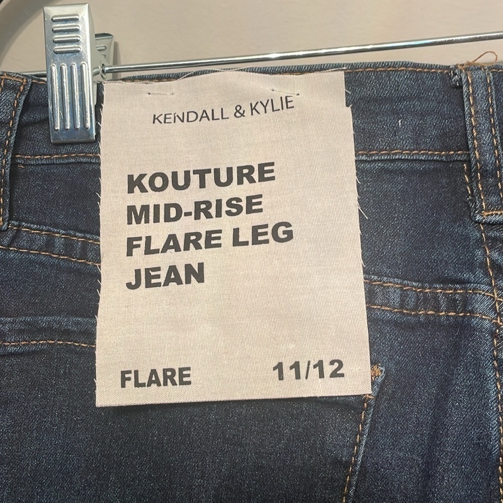 NWT KENDALL & KYLIE FLARE LEG JEAN 11/12 - Picture 8 of 8